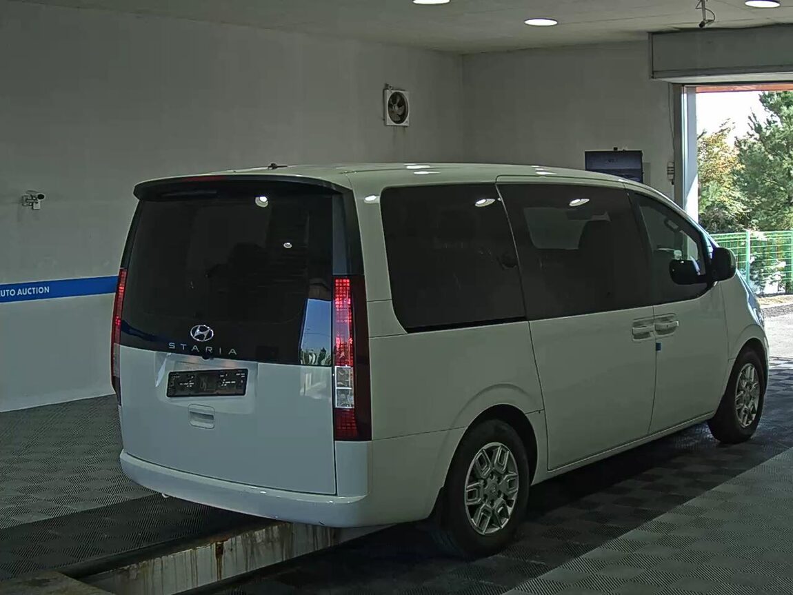 HYUNDAI STARIA 2.2 DIESEL TOURER 11-SEATER 2WD MODERN 2023 - zdjęcie 5