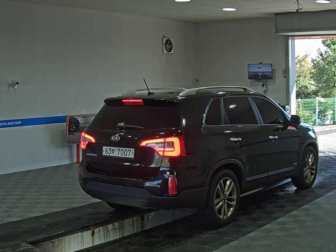 KIA NEW SORENTO R R2.2 4WD NOBLESSE 2014 - zdjęcie 5