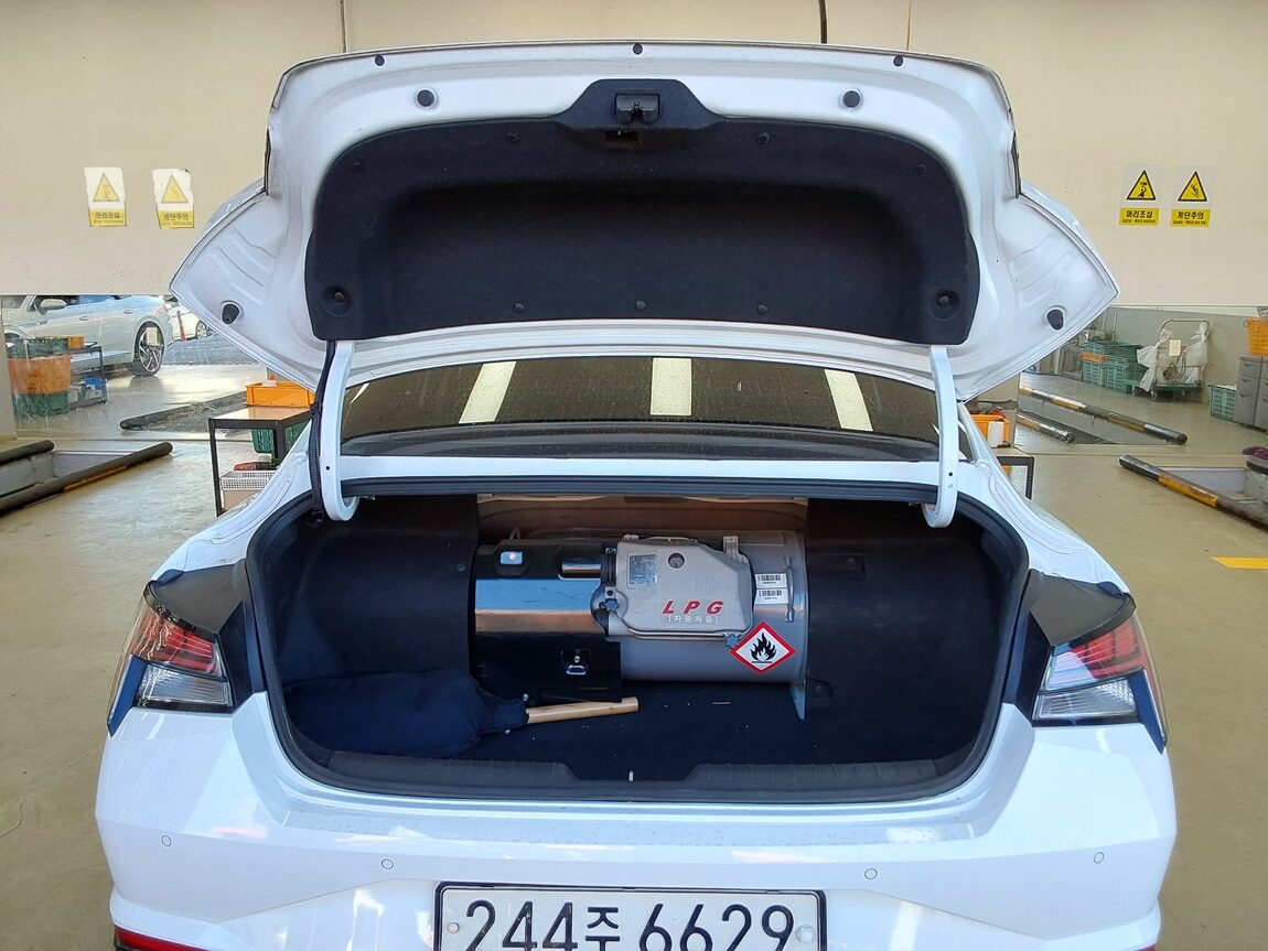 HYUNDAI AVANTE (CN7) 1.6 LPI RENTAL CAR STYLE 2021 - zdjęcie 15