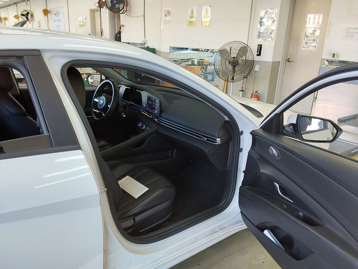 HYUNDAI AVANTE (CN7) 1.6 LPI RENTAL CAR STYLE 2021 - zdjęcie 14