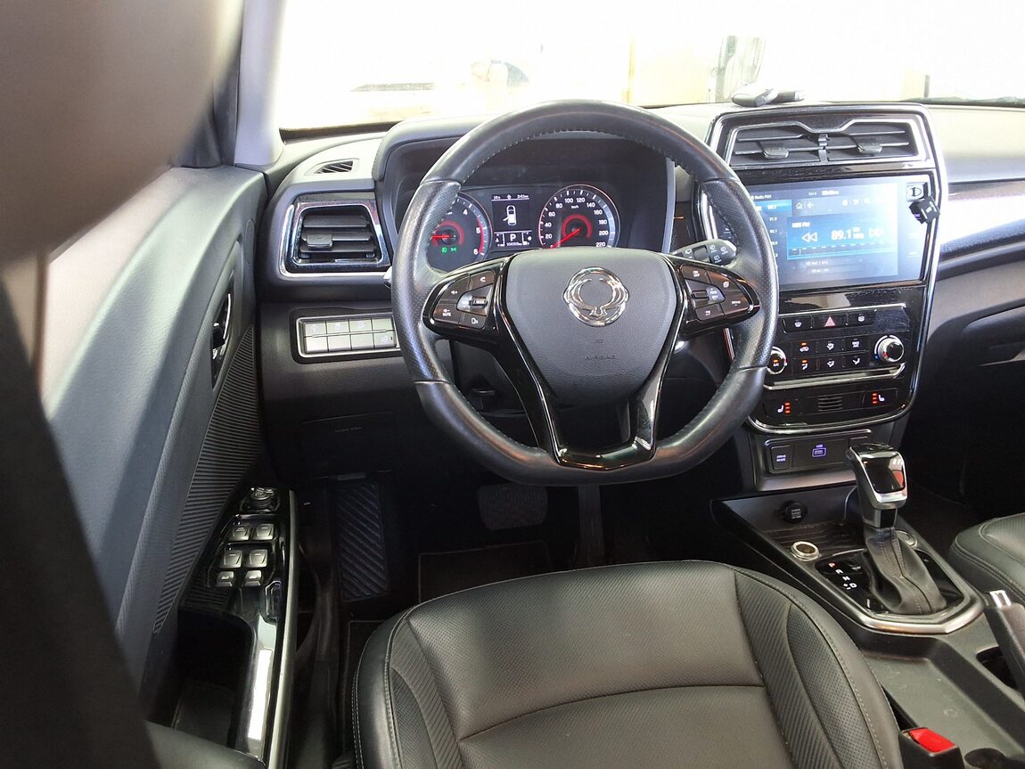 KG MOBILITY (SSANGYONG) VERY NEW TIVOLI 1.6 DIESEL 2WD V3 2020 - zdjęcie 20