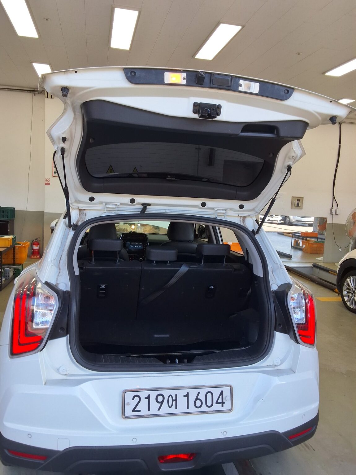 KG MOBILITY (SSANGYONG) VERY NEW TIVOLI 1.6 DIESEL 2WD V3 2020 - zdjęcie 15
