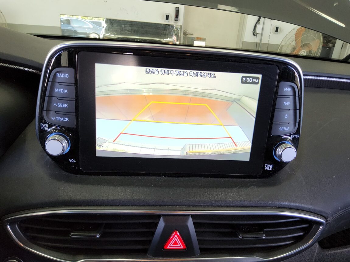 HYUNDAI SANTA FE (TM) 2.0T GDi 2WD EXCLUSIVE 2020 - zdjęcie 18