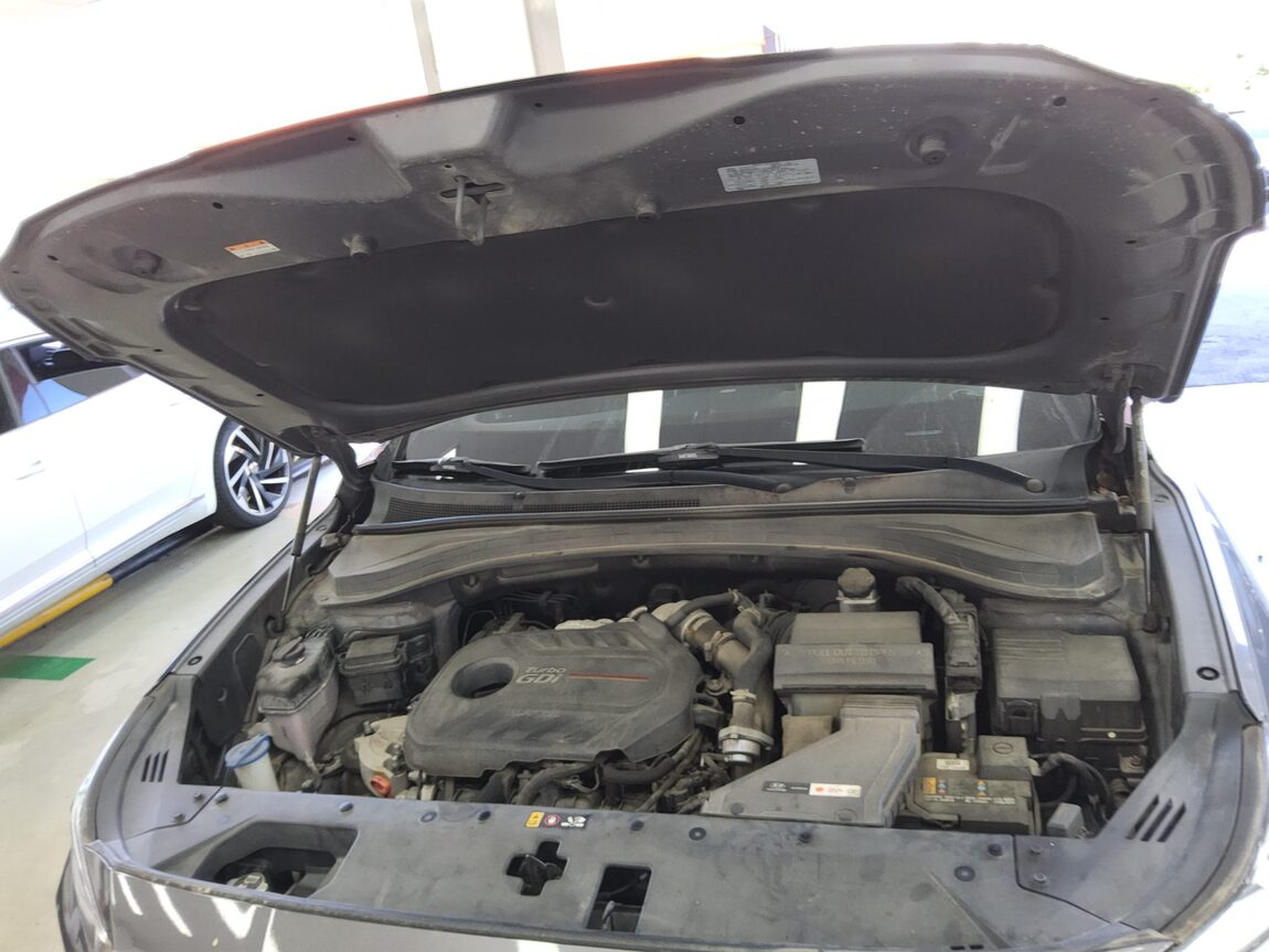 HYUNDAI SANTA FE (TM) 2.0T GDi 2WD EXCLUSIVE 2020 - zdjęcie 21