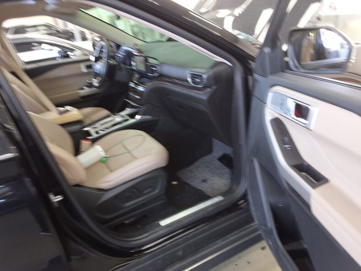 FORD EXPLORER (6TH GEN) 2.3 AWD LIMITED 2022 - zdjęcie 14