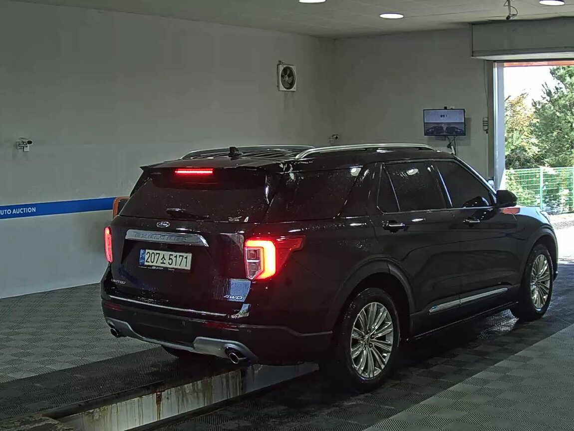 FORD EXPLORER (6TH GEN) 2.3 AWD LIMITED 2022 - zdjęcie 5