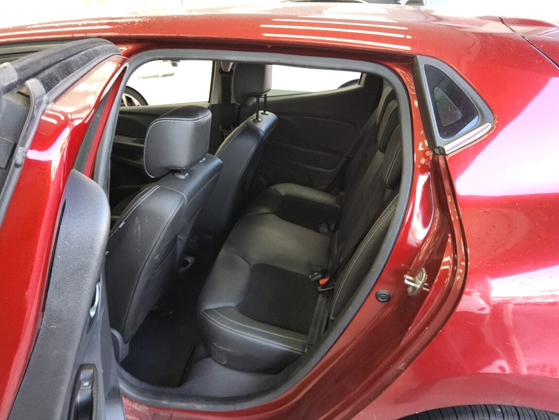 RENAULT (SAMSUNG) CLIO 1.5 DIESEL ICONIC 2019 - zdjęcie 12