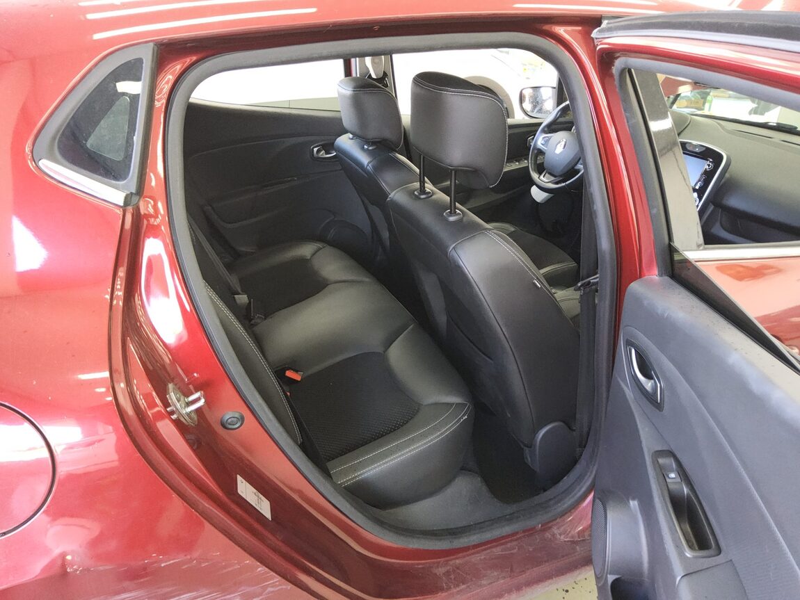 RENAULT (SAMSUNG) CLIO 1.5 DIESEL ICONIC 2019 - zdjęcie 13
