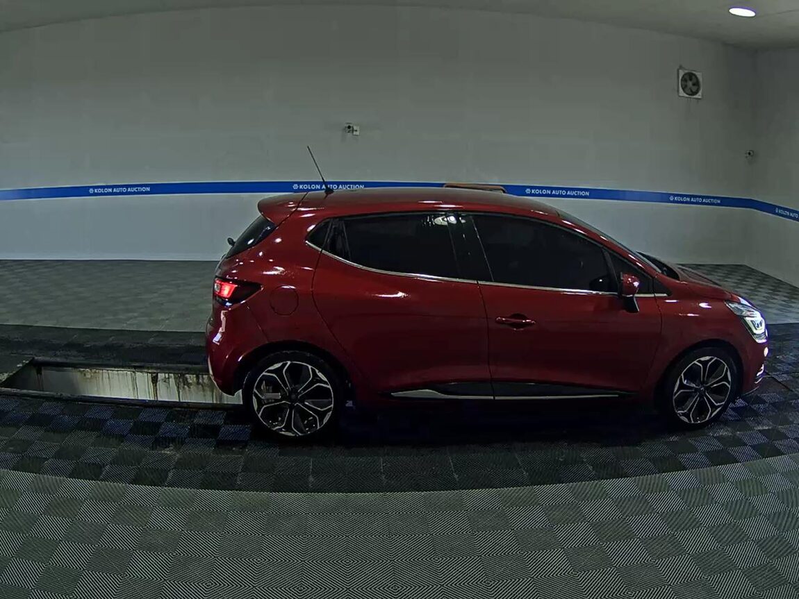 RENAULT (SAMSUNG) CLIO 1.5 DIESEL ICONIC 2019 - zdjęcie 4