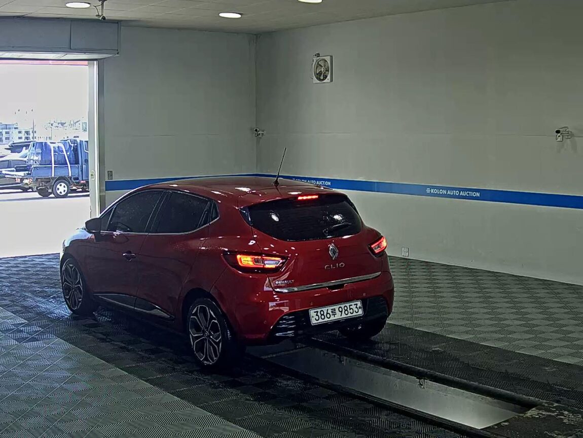 RENAULT (SAMSUNG) CLIO 1.5 DIESEL ICONIC 2019 - zdjęcie 6