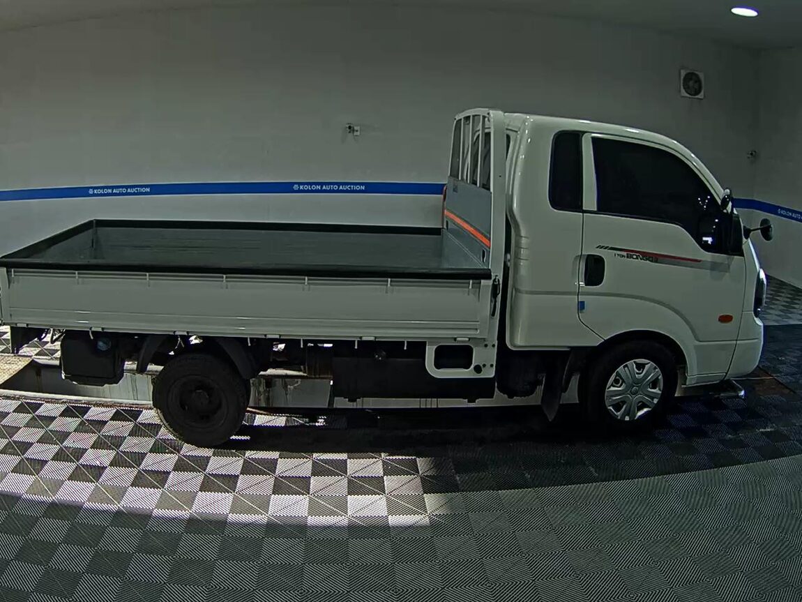 KIA THE NEW BONGO III CARGO 1 TON KING CAB EXTRA LONG WHEELBASE L LITE 2020 - zdjęcie 4
