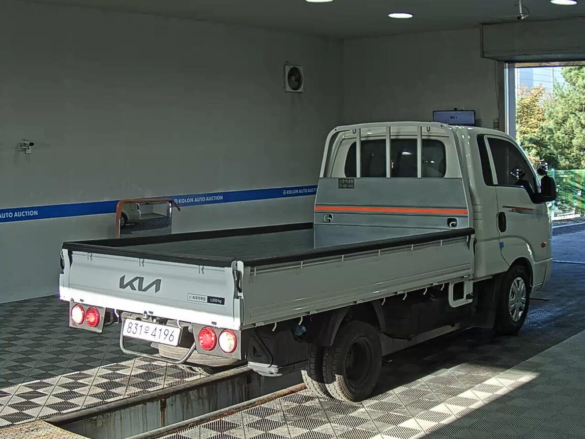 KIA THE NEW BONGO III CARGO 1 TON KING CAB EXTRA LONG WHEELBASE L LITE 2020 - zdjęcie 5