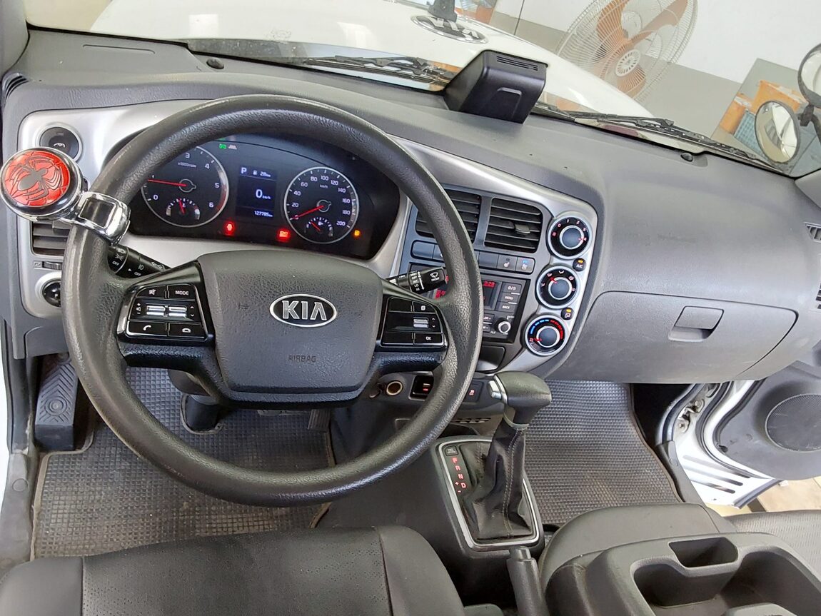 KIA THE NEW BONGO III CARGO BUILT-IN BOX TRUCK LOW DECK MODEL 2020 - zdjęcie 11