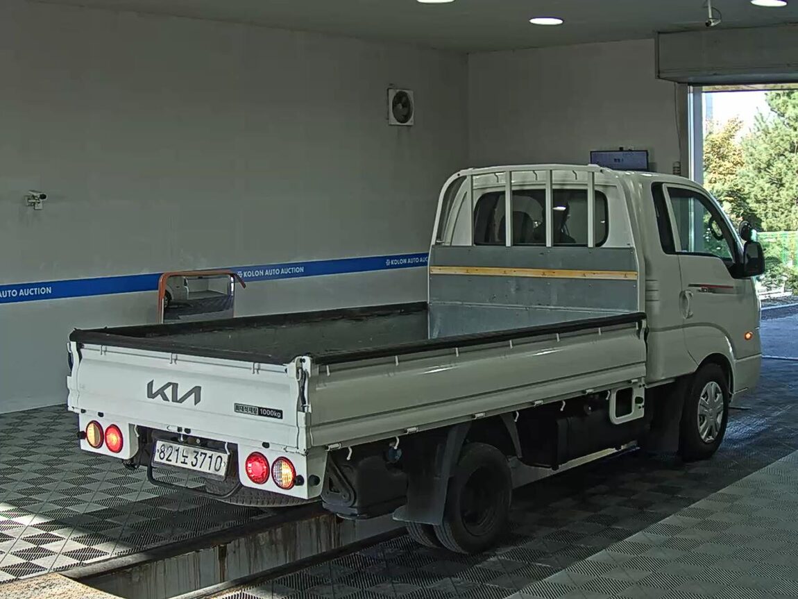 KIA THE NEW BONGO III CARGO 1 TON KING CAB EXTRA LONG WHEELBASE L LITE 2020 - zdjęcie 5