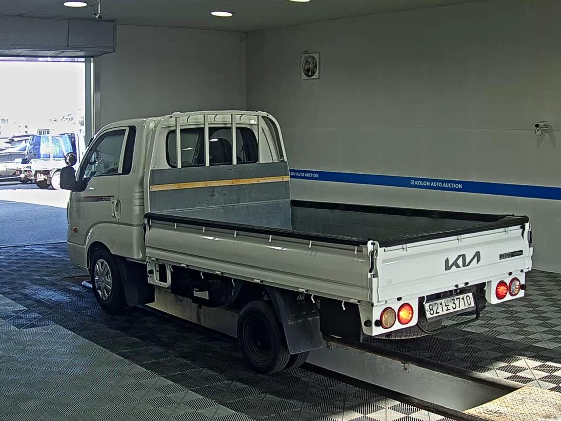 KIA THE NEW BONGO III CARGO 1 TON KING CAB EXTRA LONG WHEELBASE L LITE 2020 - zdjęcie 6