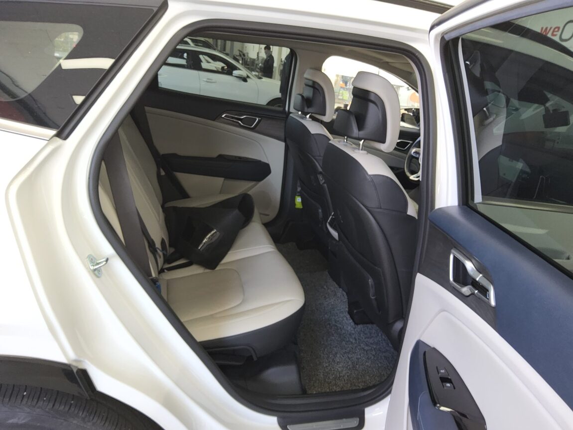 KIA THE ALL NEW SPORTAGE 1.6 GASOLINE 2WD SIGNATURE 2024 - zdjęcie 13