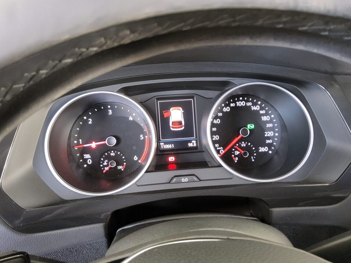 VOLKSWAGEN TIGUAN (2ND GEN) 2.0 TDI PREMIUM 2020 - zdjęcie 9