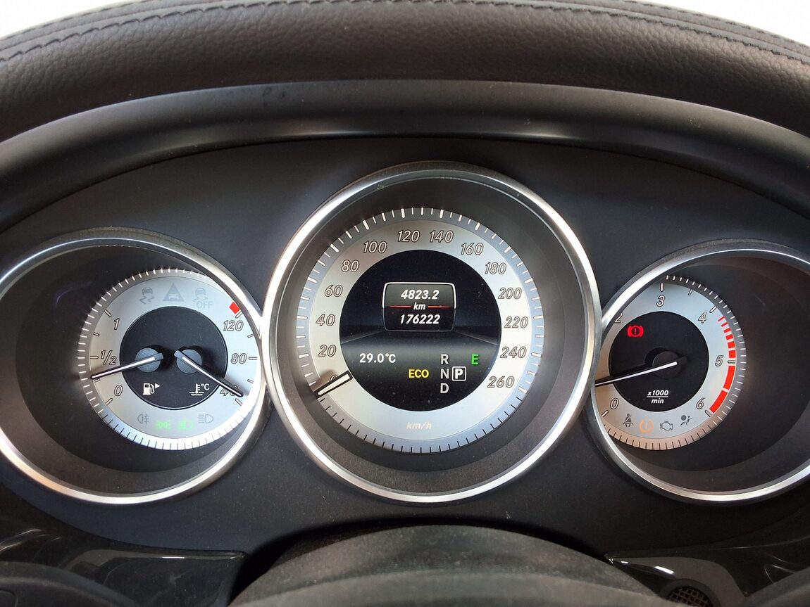 MERCEDES-BENZ CLS-CLASS (2ND GEN) CLS350 d 4MATIC 2016 - zdjęcie 9