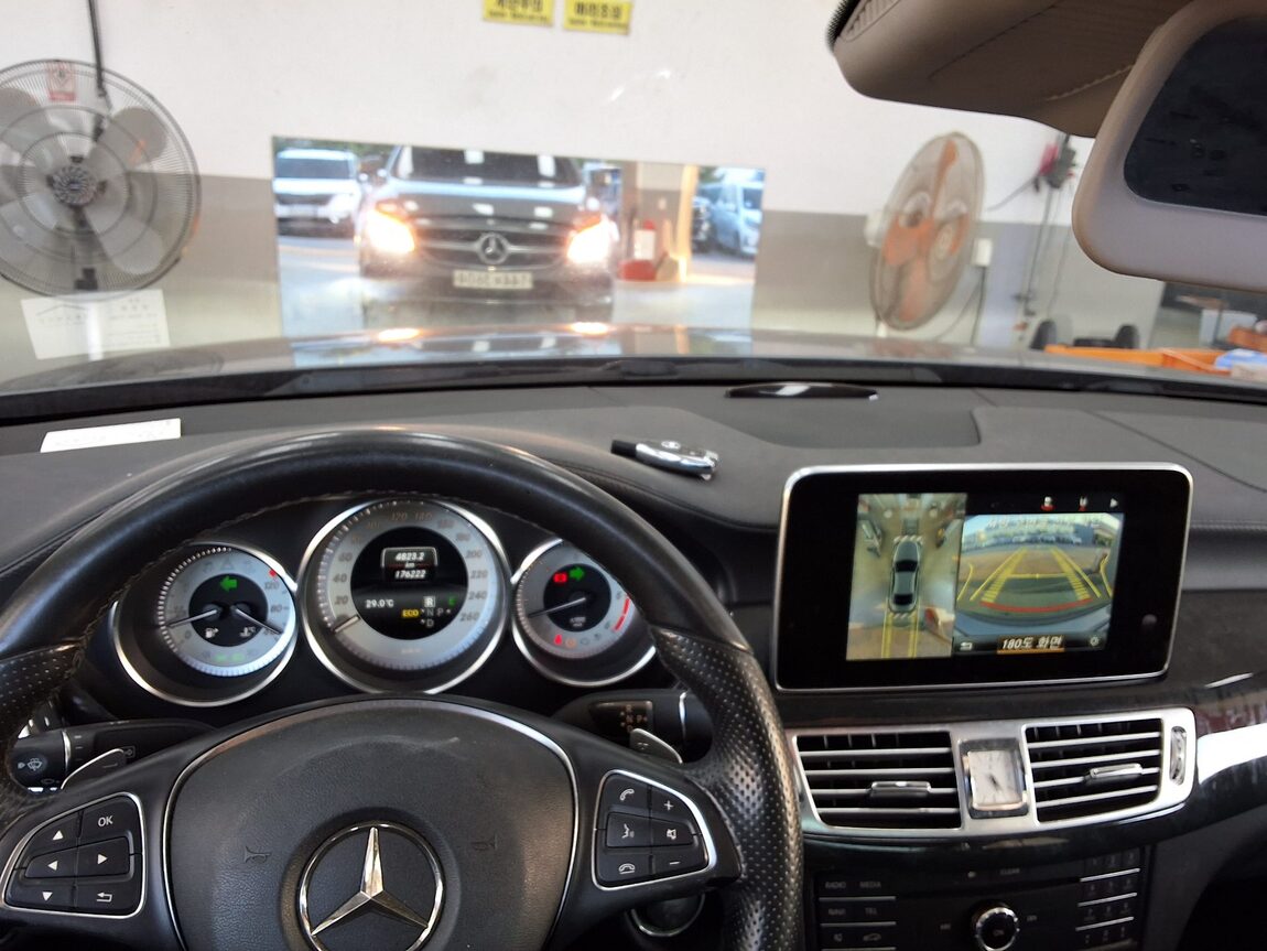 MERCEDES-BENZ CLS-CLASS (2ND GEN) CLS350 d 4MATIC 2016 - zdjęcie 18