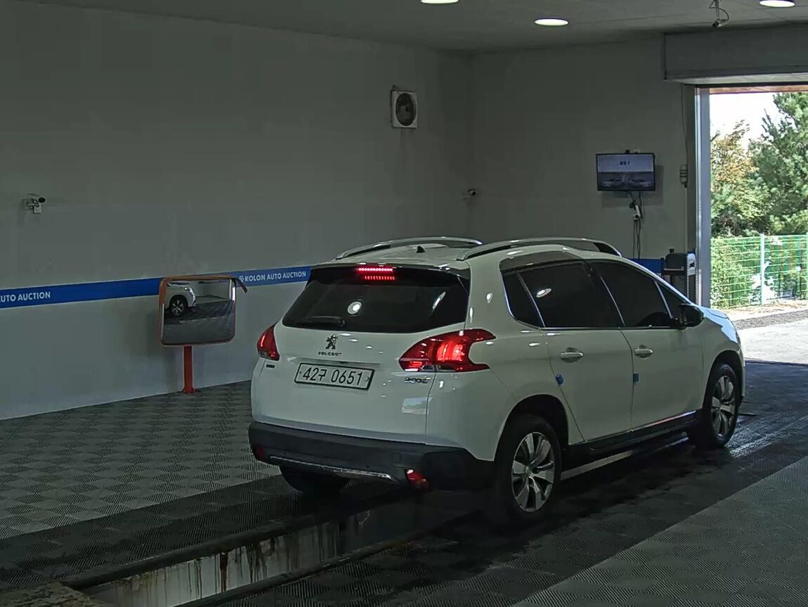 PEUGEOT 2008 1.6 BlueHDi FELINE 2016 - zdjęcie 5