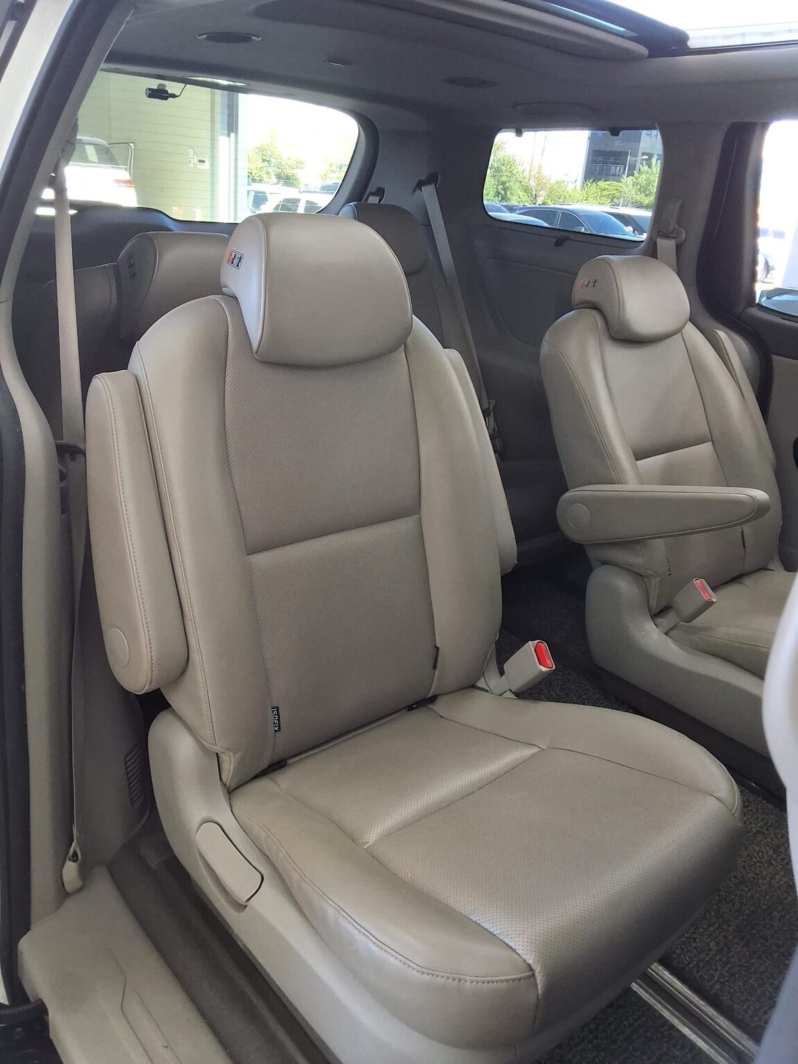 KIA ALL NEW CARNIVAL 9-SEATER DIESEL PRESTIGE 2017 - zdjęcie 13