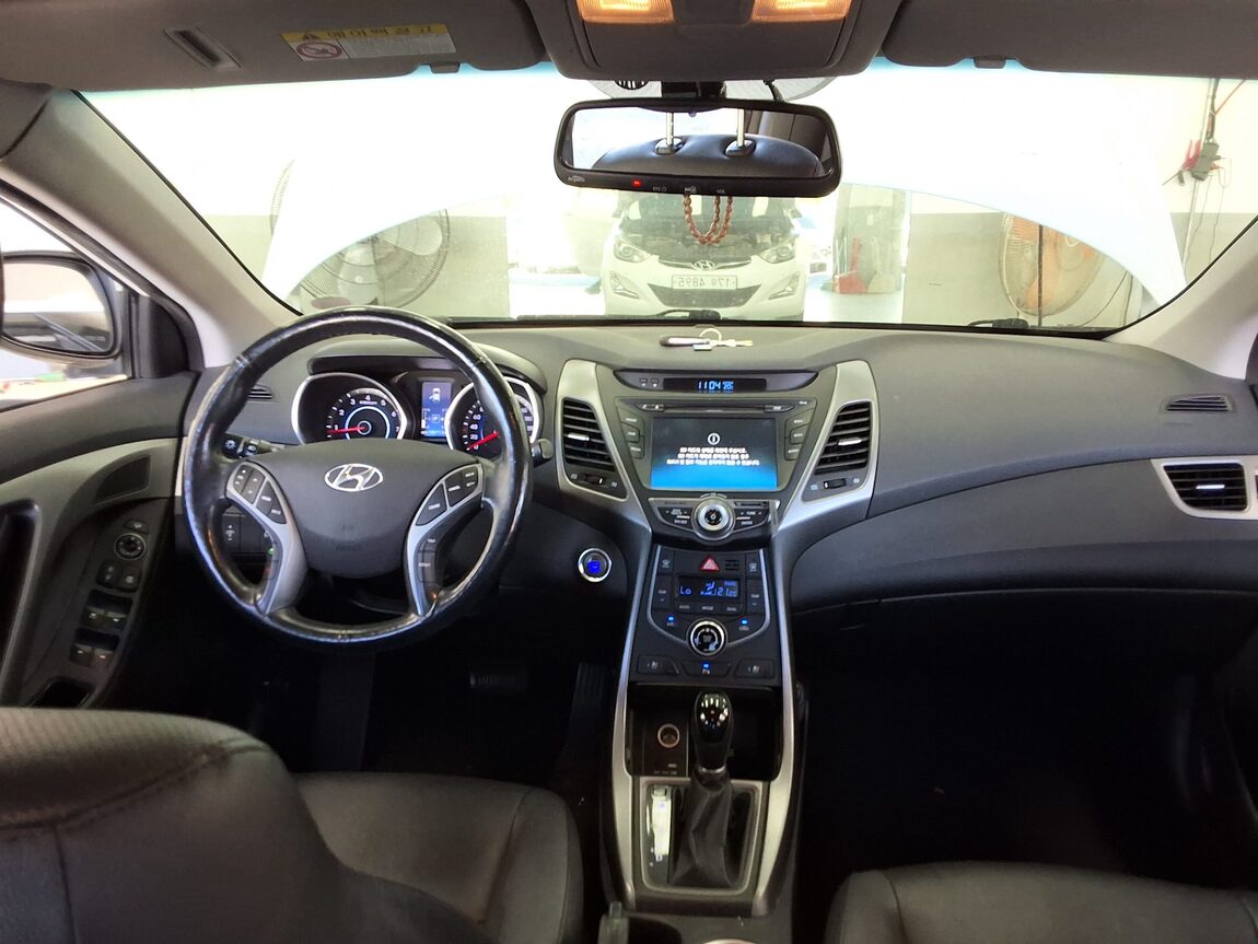 HYUNDAI THE NEW AVANTE MD 1.6 GDi MODERN 2016 - zdjęcie 11
