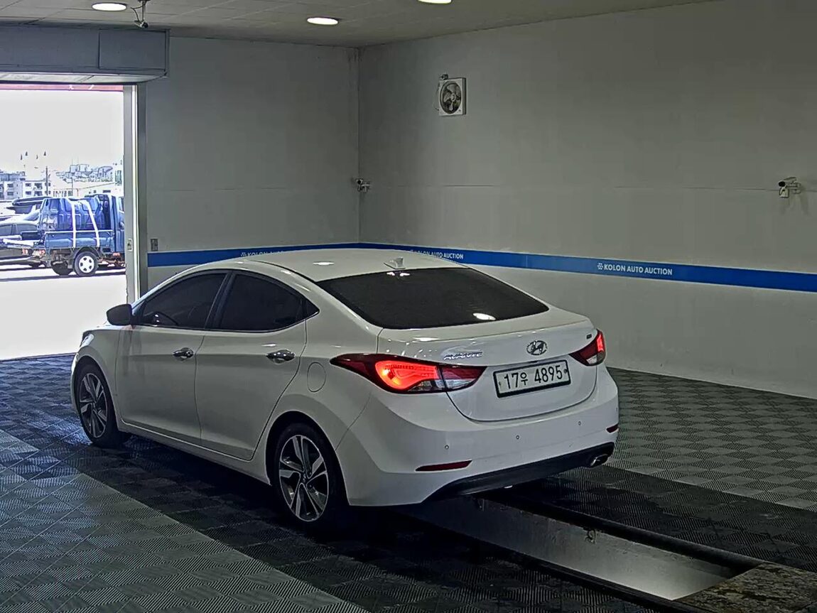 HYUNDAI THE NEW AVANTE MD 1.6 GDi MODERN 2016 - zdjęcie 6
