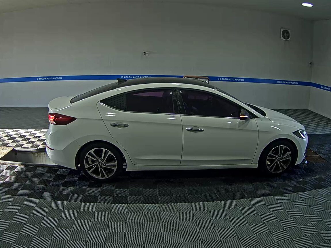 HYUNDAI AVANTE AD 1.6 GDi MODERN SPECIAL 2016 - zdjęcie 4