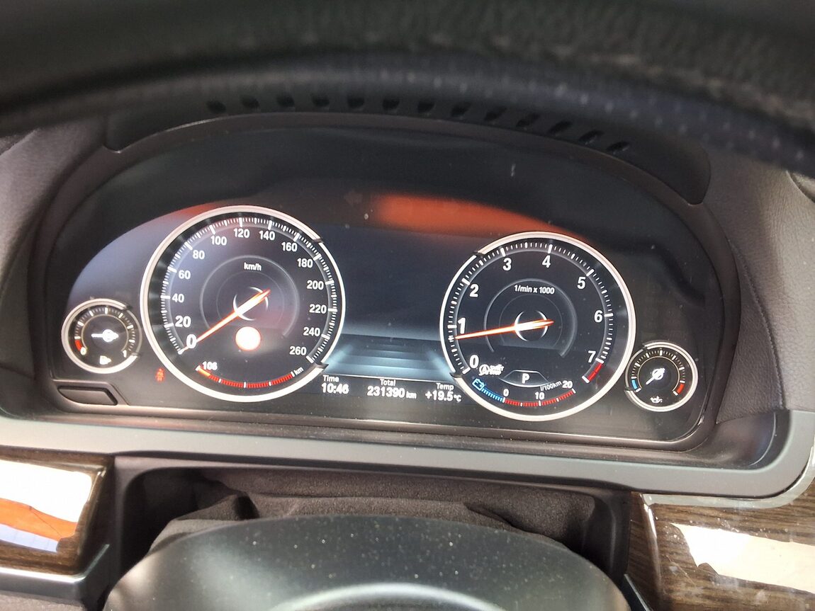 BMW 7 SERIES (5TH GEN) 740Li 2014 - zdjęcie 10
