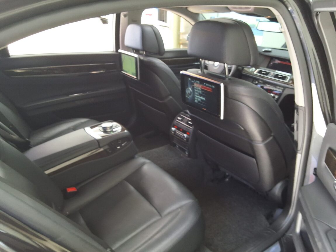 BMW 7 SERIES (5TH GEN) 740Li 2014 - zdjęcie 14