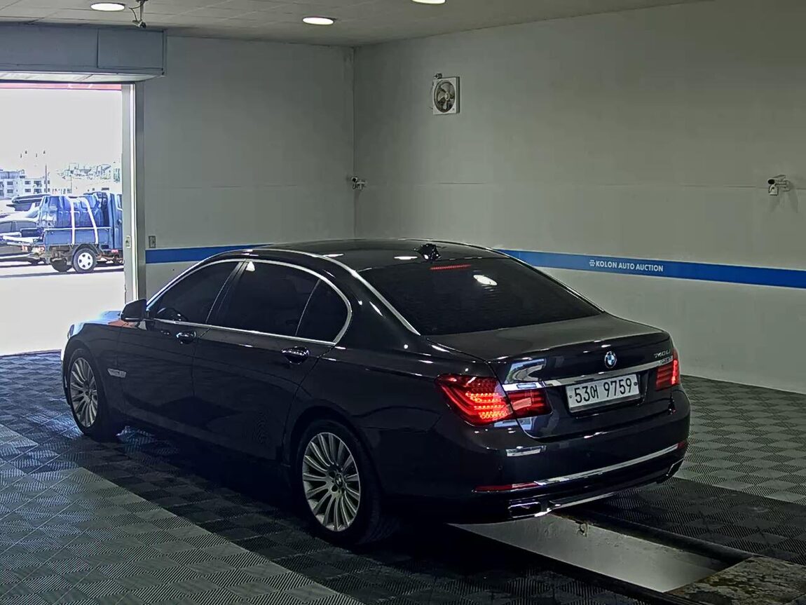 BMW 7 SERIES (5TH GEN) 740Li 2014 - zdjęcie 6