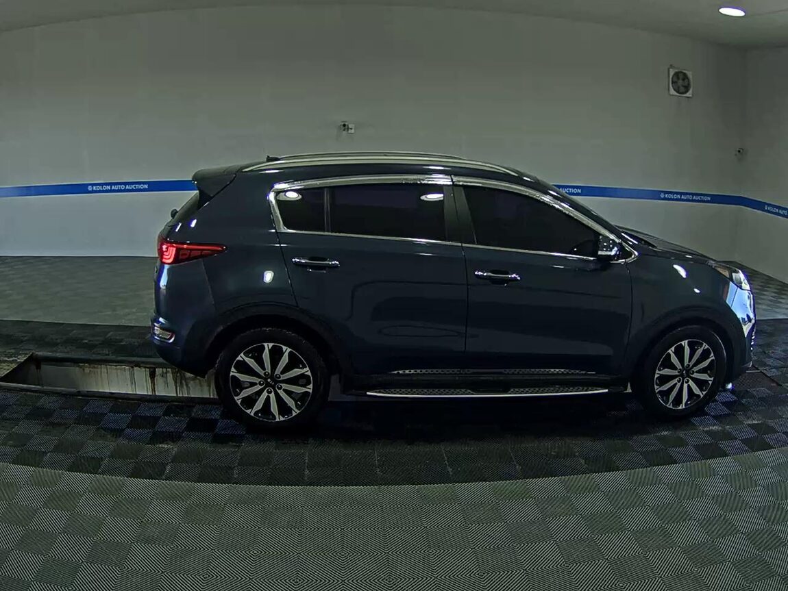 KIA NEW SPORTAGE 1.7 2WD NOBLESSE 2016 - zdjęcie 4