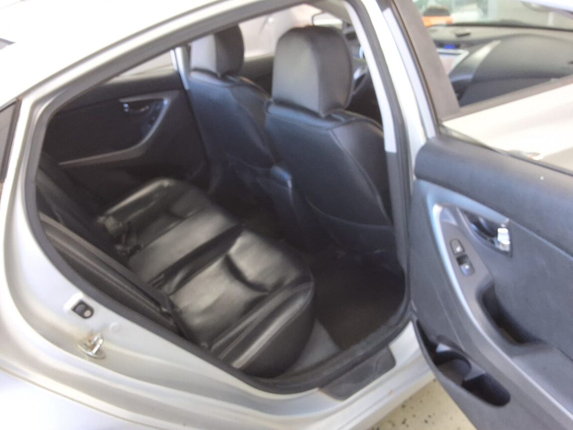 HYUNDAI AVANTE MD M16 GDi PREMIER 2011 - zdjęcie 13