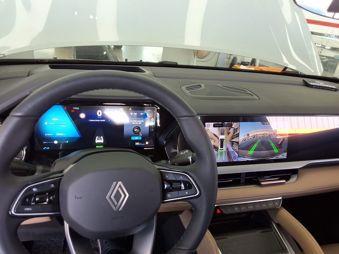 RENAULT (SAMSUNG) GRAND KOLEOS HYBRID 1.5 HEV ICONIC 2025 - zdjęcie 20