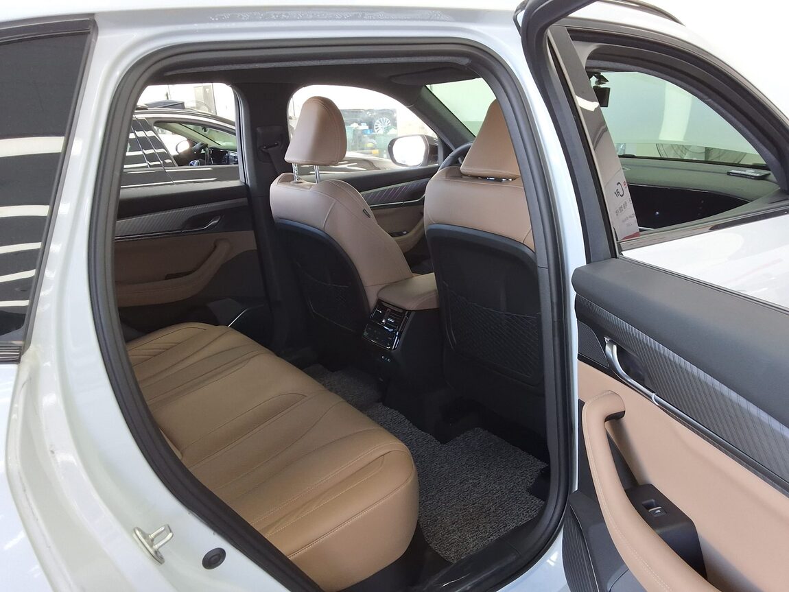 RENAULT (SAMSUNG) GRAND KOLEOS HYBRID 1.5 HEV ICONIC 2025 - zdjęcie 13