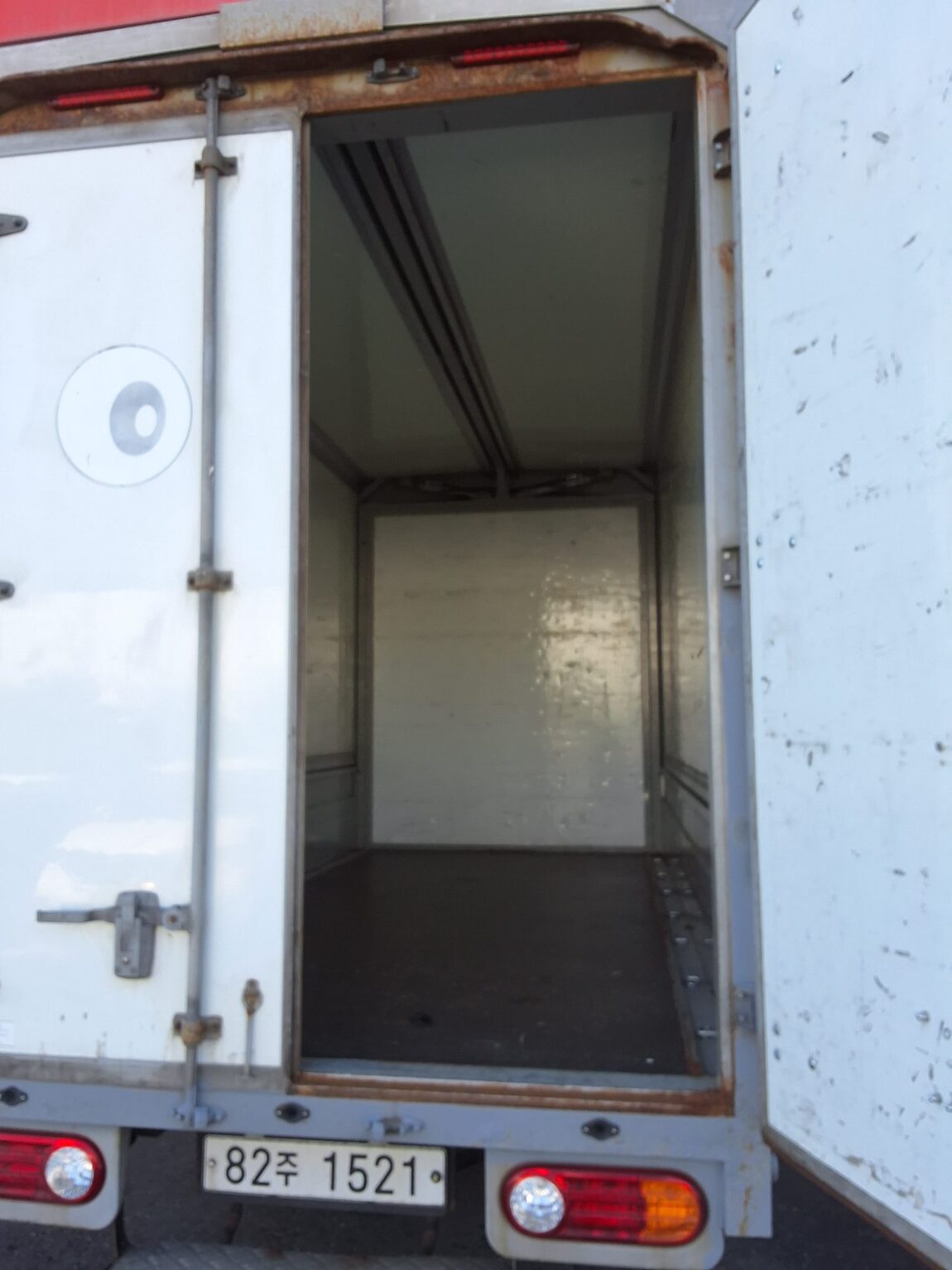 KOREA COMMERCIAL TRUCK BUILT-IN BOX TRUCK 1 TON 2019 - zdjęcie 12