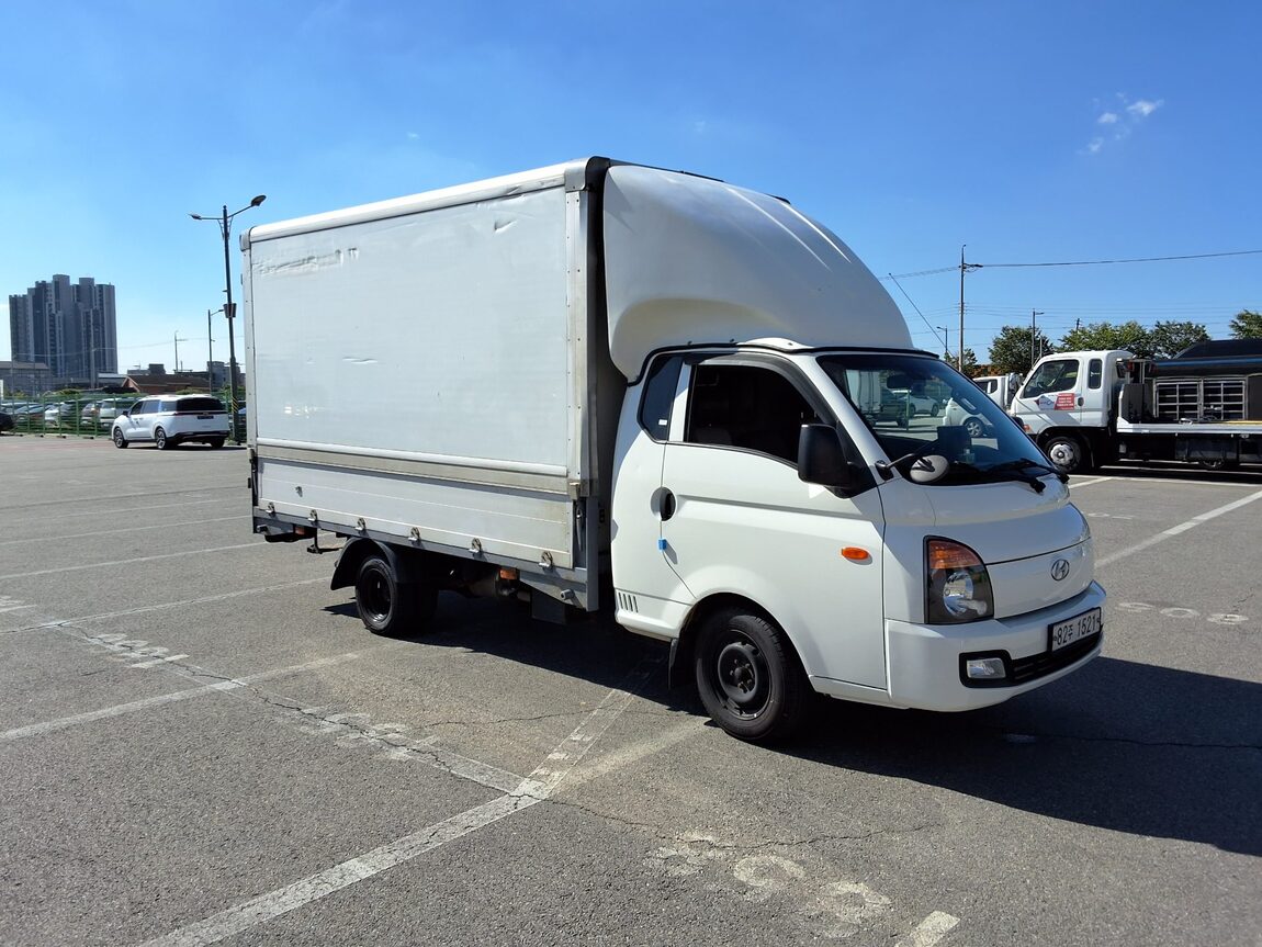 KOREA COMMERCIAL TRUCK BUILT-IN BOX TRUCK 1 TON 2019 - zdjęcie 8