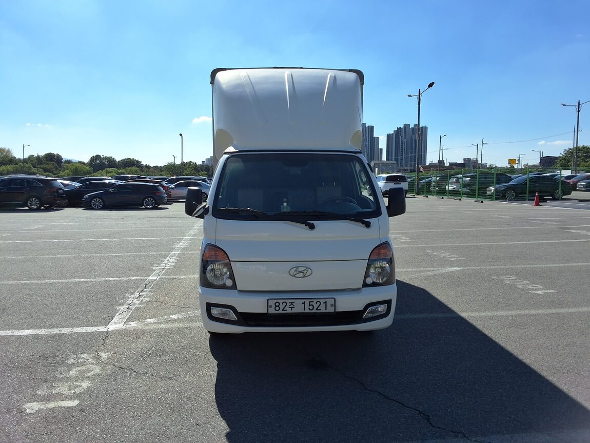 KOREA COMMERCIAL TRUCK BUILT-IN BOX TRUCK 1 TON 2019 - zdjęcie 9