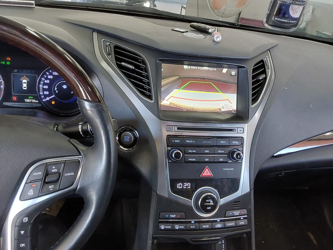 HYUNDAI GRANDEUR HG HG 300 PREMIUM 2016 - zdjęcie 17
