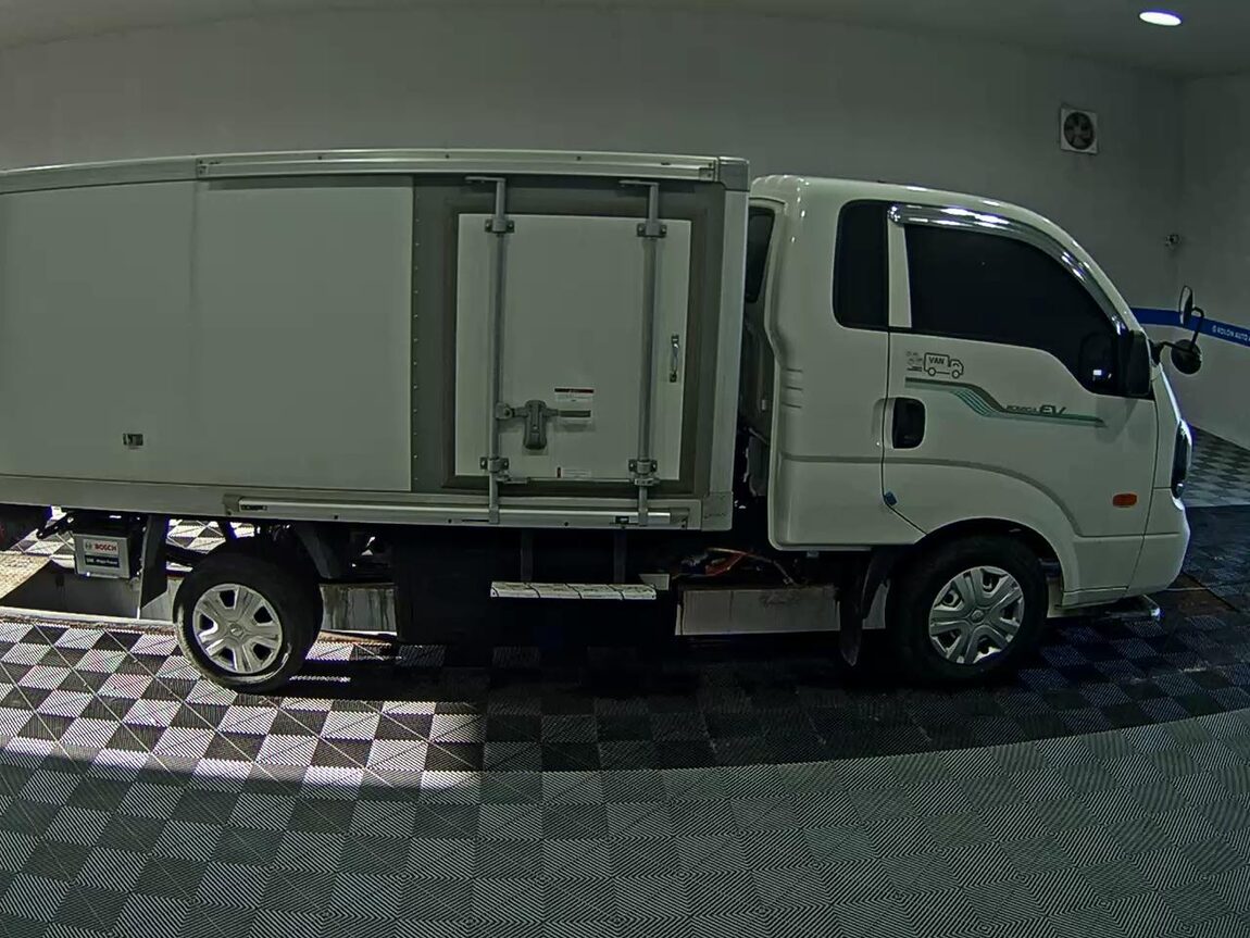 KIA BONGO III EV BUILT-IN BOX TRUCK LOW DECK 2023 - zdjęcie 4