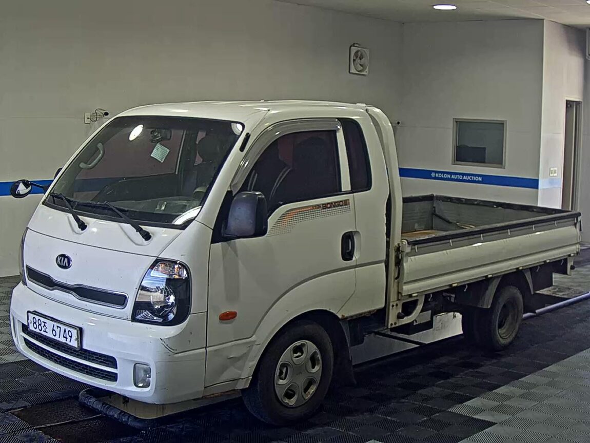 KIA BONGO III CARGO CRDi KING CAB EXTRA LONG WHEELBASE 2014 - zdjęcie 2