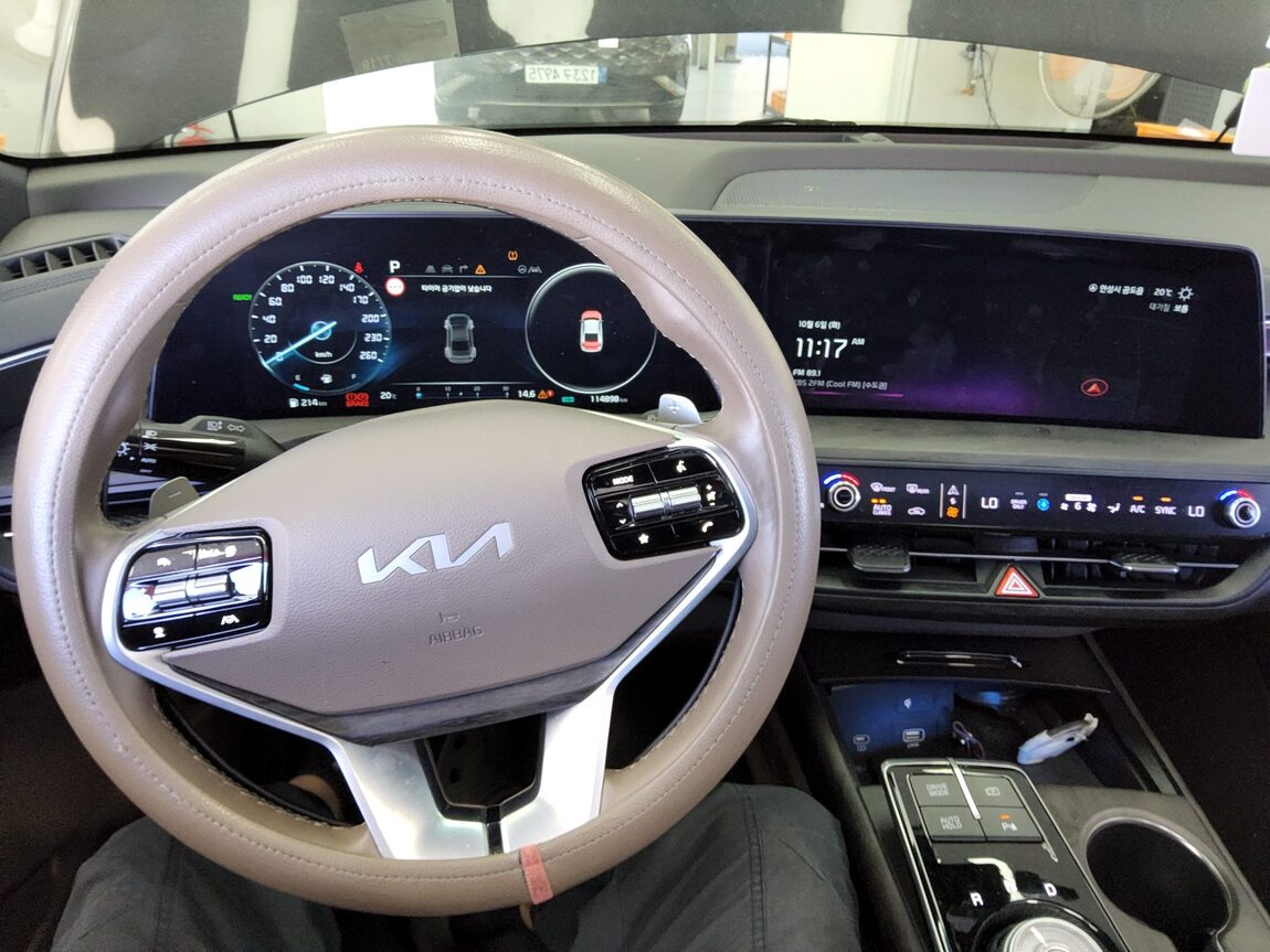 KIA K8 HYBRID HEV NOBLESSE 2023 - zdjęcie 17