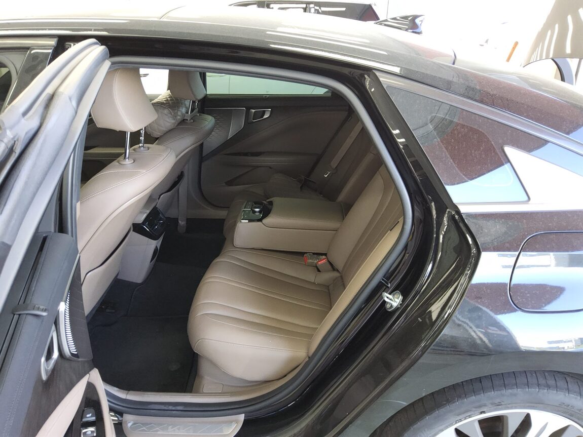 KIA K8 HYBRID HEV NOBLESSE 2023 - zdjęcie 12