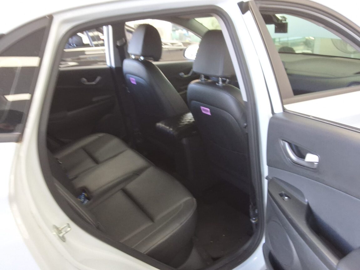HYUNDAI KONA 1.6 DIESEL 2WD MODERN CHOICE 2020 - zdjęcie 13