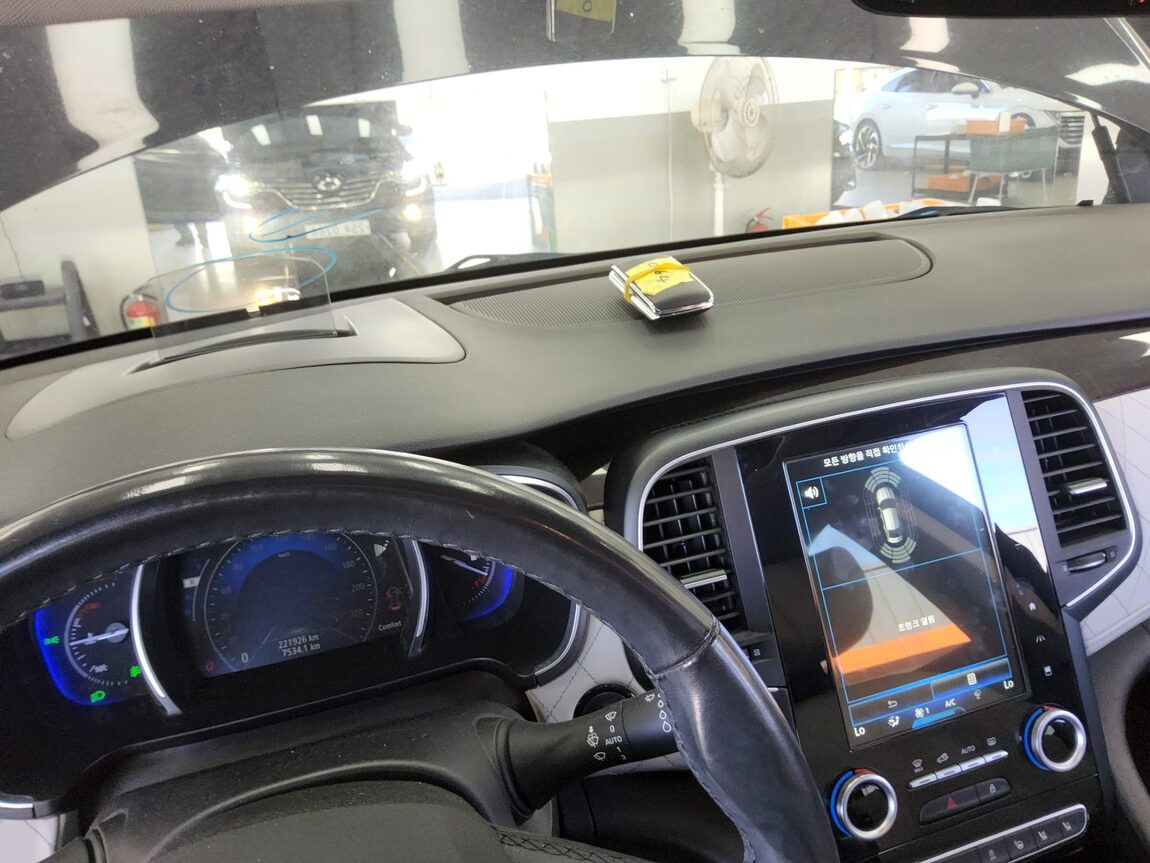 RENAULT (SAMSUNG) SM6 2.0 GDe RE 2016 - zdjęcie 17