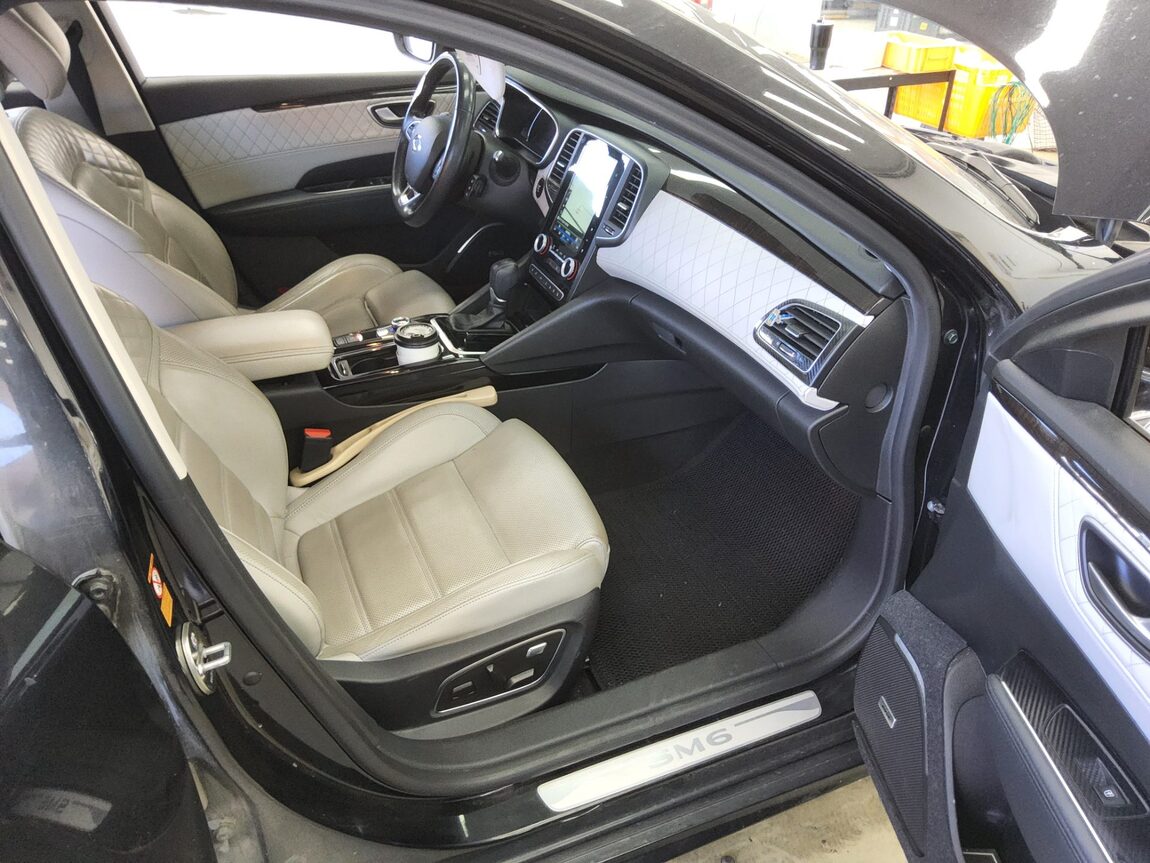 RENAULT (SAMSUNG) SM6 2.0 GDe RE 2016 - zdjęcie 14
