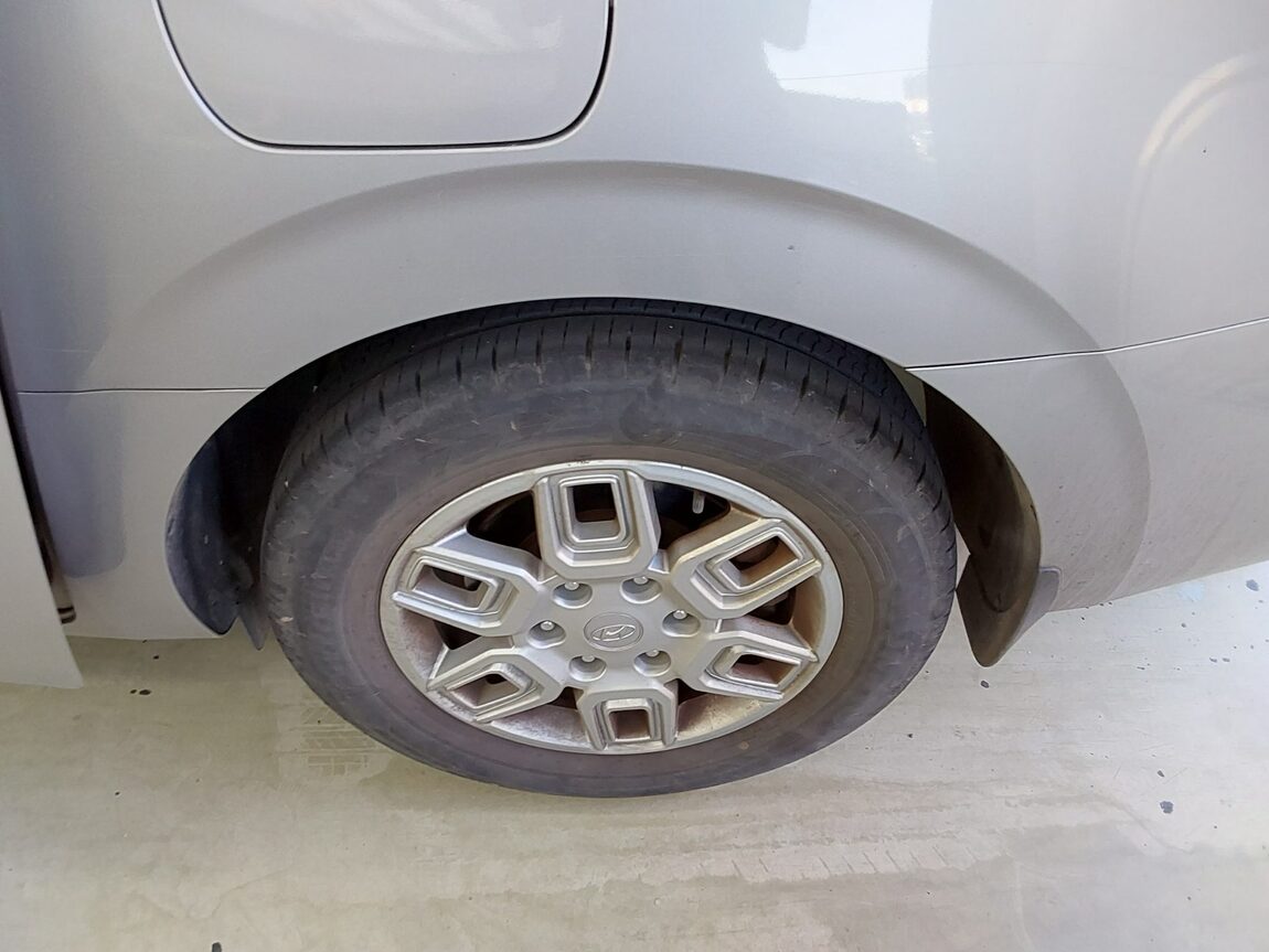 HYUNDAI STARIA 2.2 DIESEL TOURER 11-SEATER 2WD MODERN 2023 - zdjęcie 22