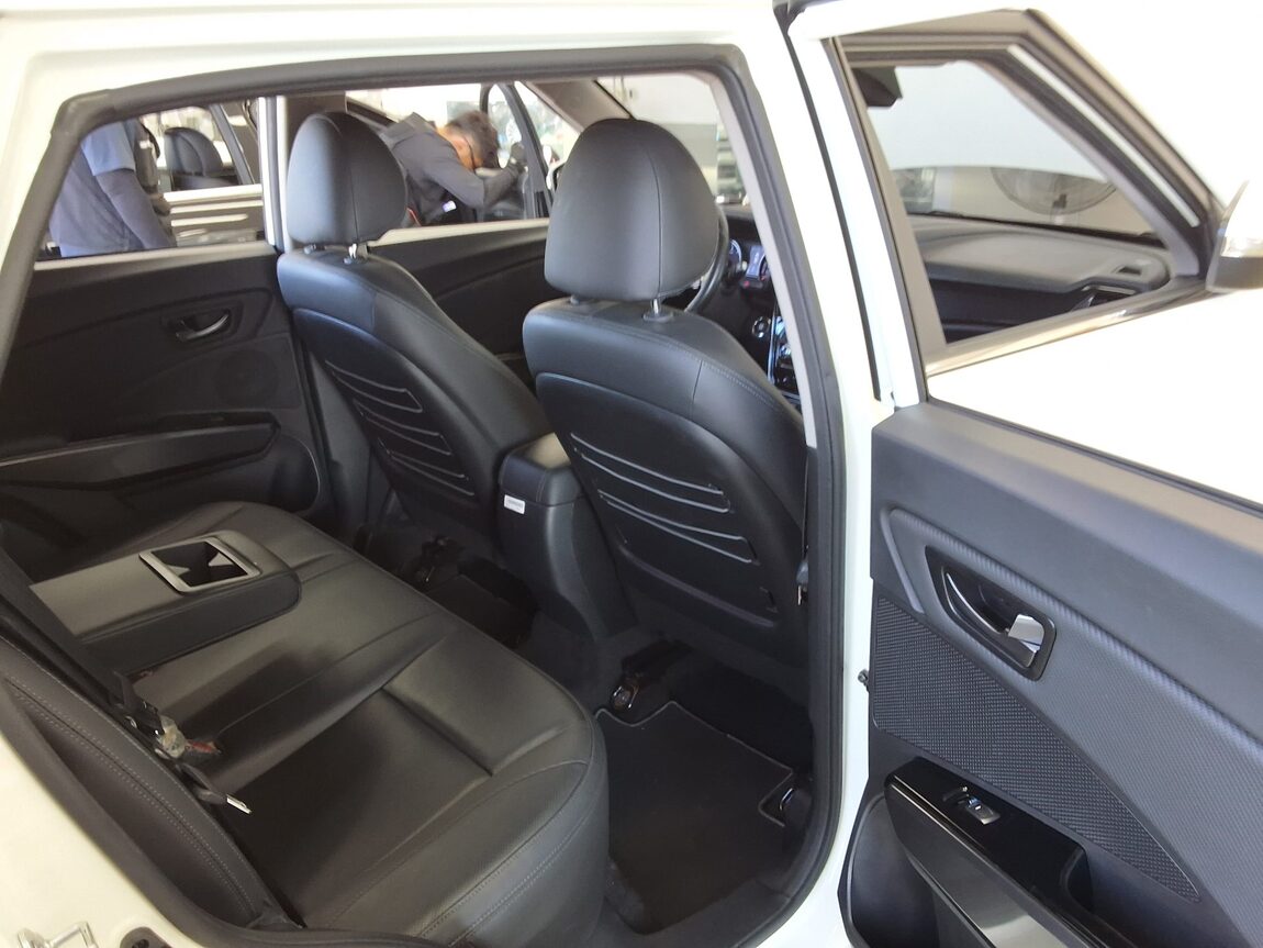KG MOBILITY (SSANGYONG) VERY NEW TIVOLI 1.5 GASOLINE 2WD V3 2021 - zdjęcie 13