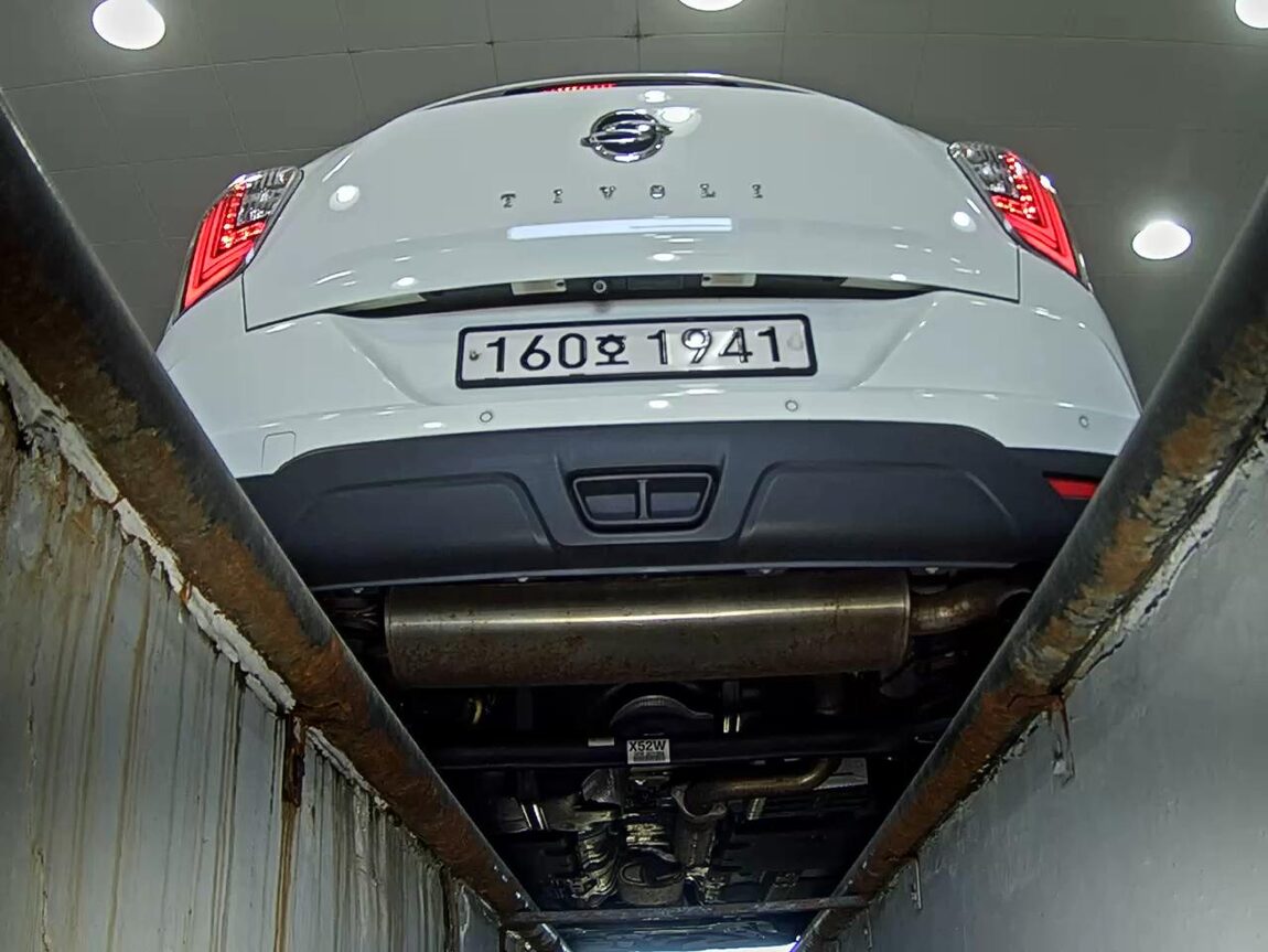 KG MOBILITY (SSANGYONG) VERY NEW TIVOLI 1.5 GASOLINE 2WD V3 2021 - zdjęcie 8