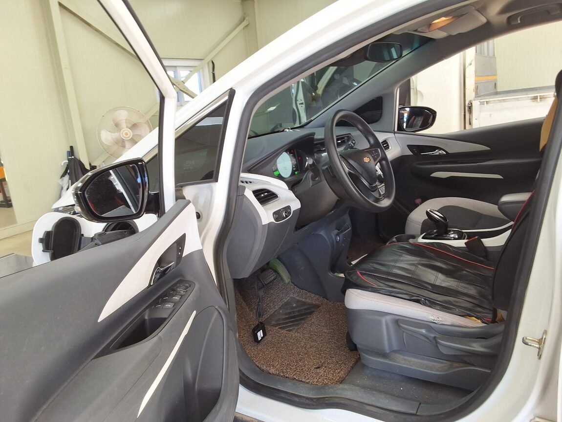 CHEVROLET (DAEWOO) BOLT EV 2WD LT 2018 - zdjęcie 11